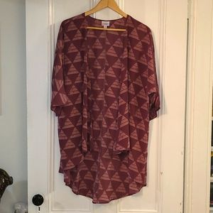 NWOT - LuLaRoe Lindsay - Size Medium